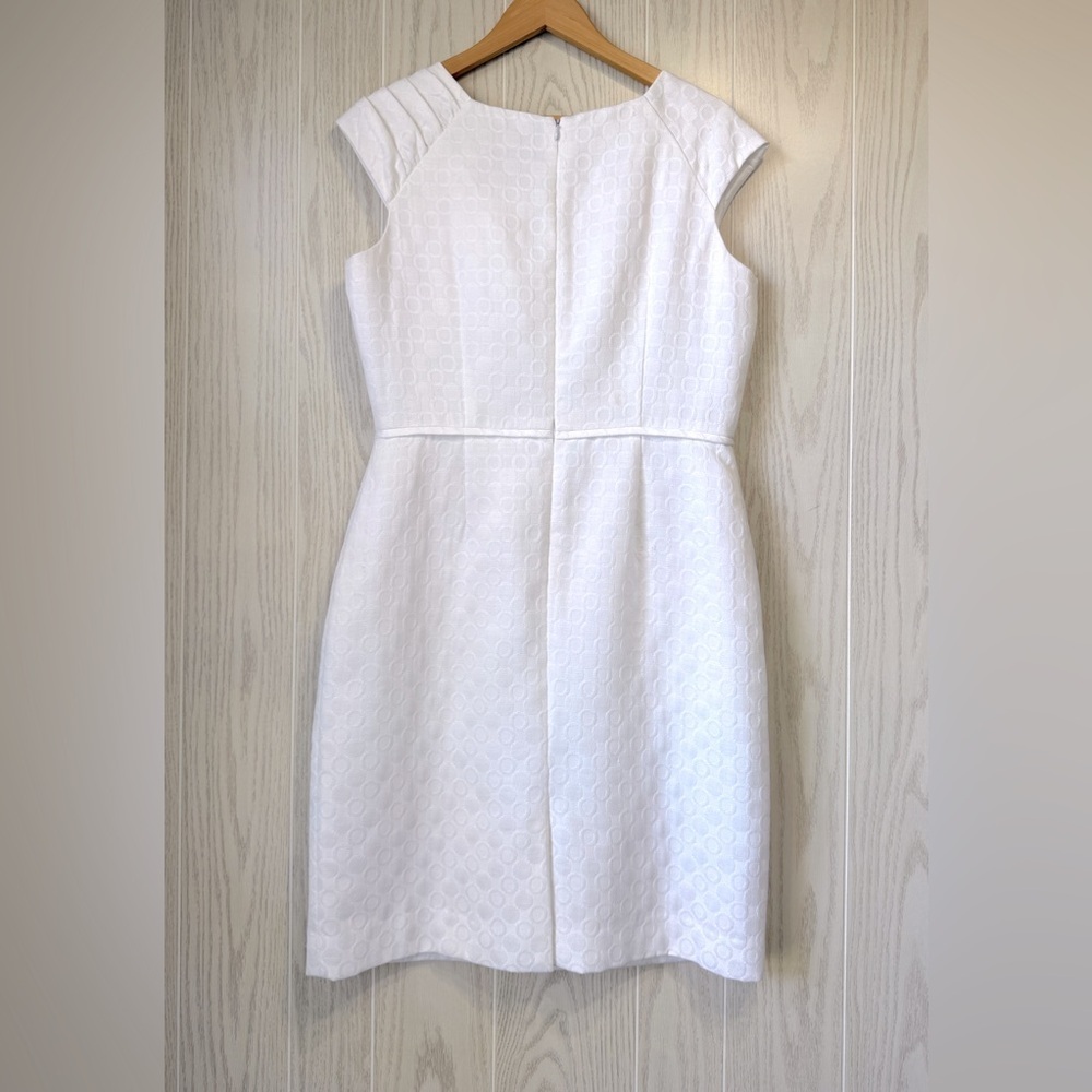 Tahari Arthur S. Levine White Dress Size 12 LNC - Picture 4 of 4